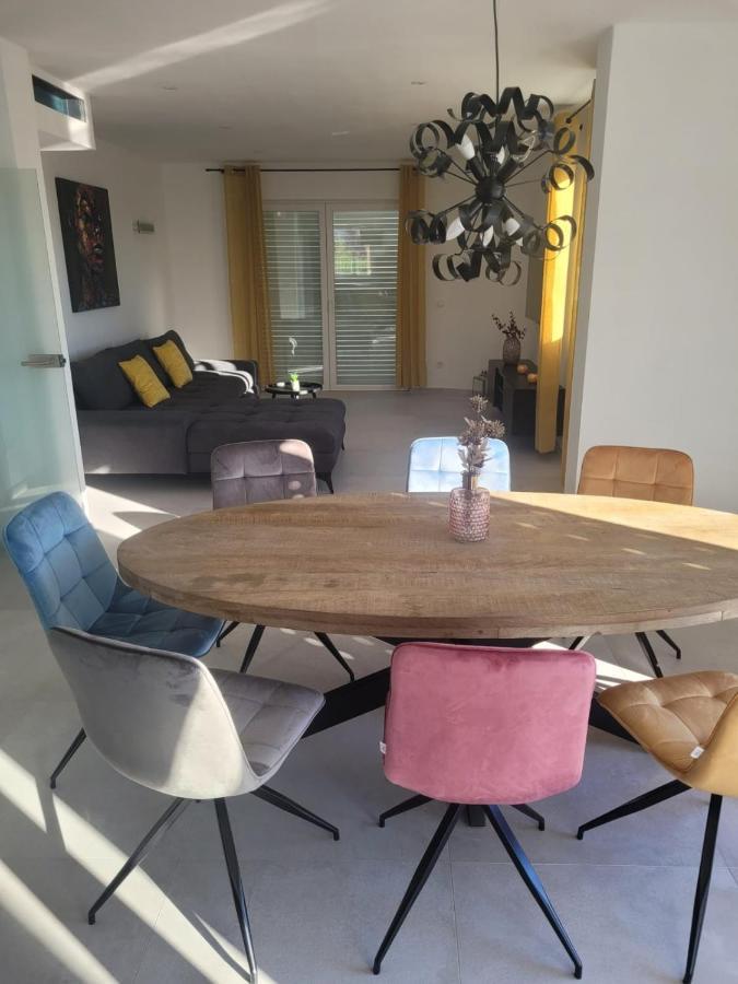 Apartamento Haus Dalmatia With Heated Pool Bibinje Exterior foto