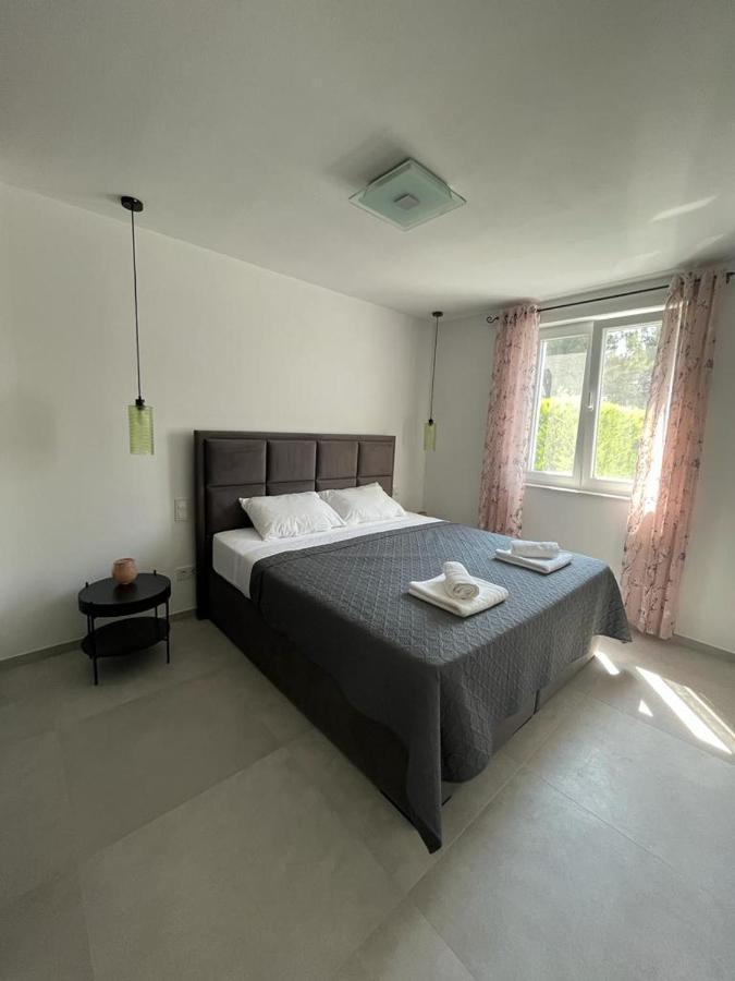 Apartamento Haus Dalmatia With Heated Pool Bibinje Exterior foto